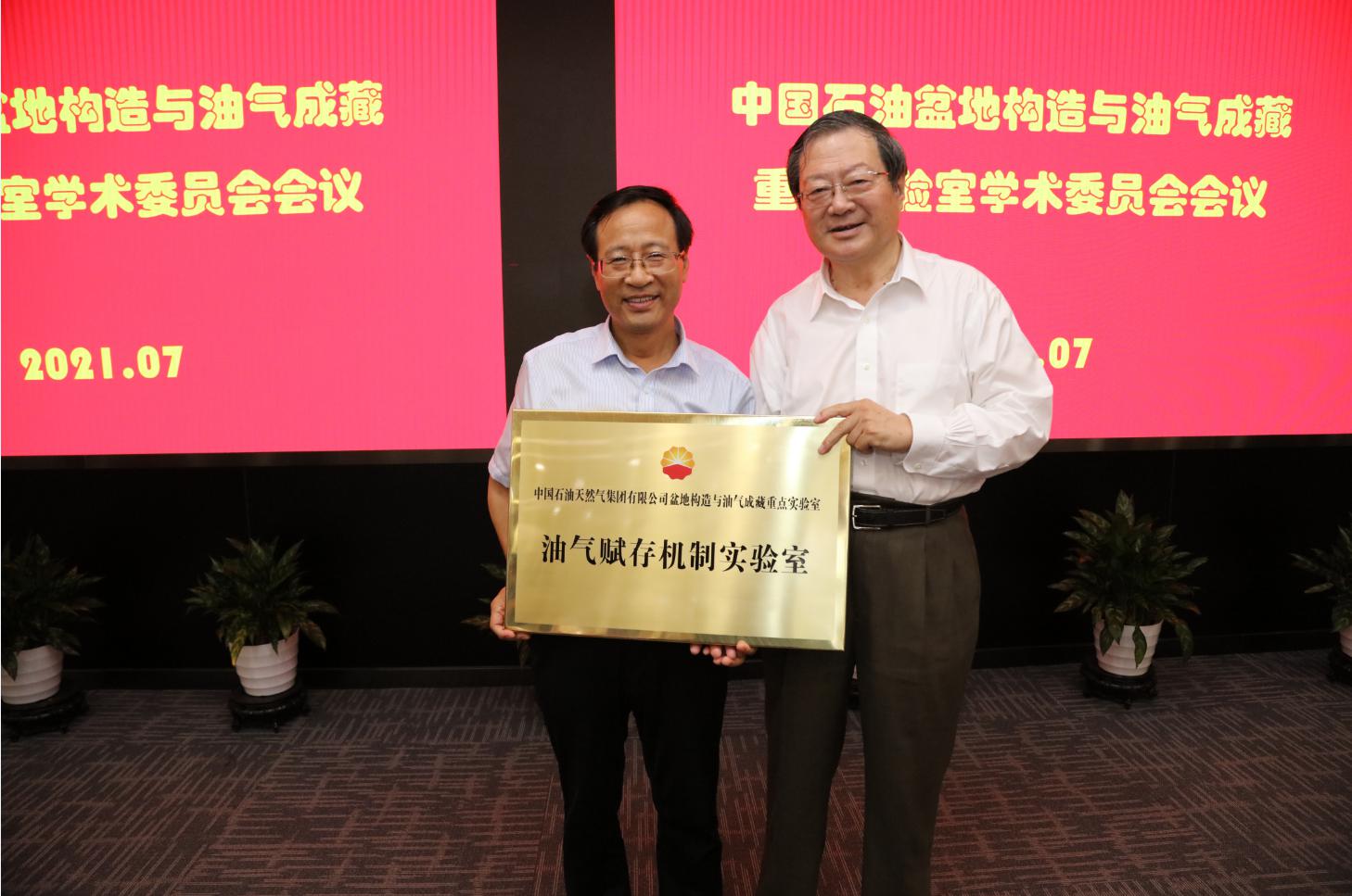 1de35e499fc3414fae2b309be3c2aaa2.jpg 1de35e499fc3414fae2b309be3c2aaa2.jpg