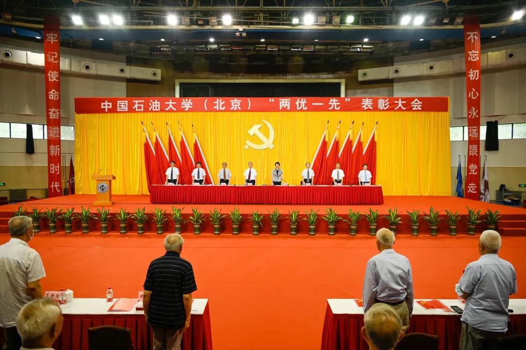 d53182e1669746538cd1e1925269ff80.jpg d53182e1669746538cd1e1925269ff80.jpg