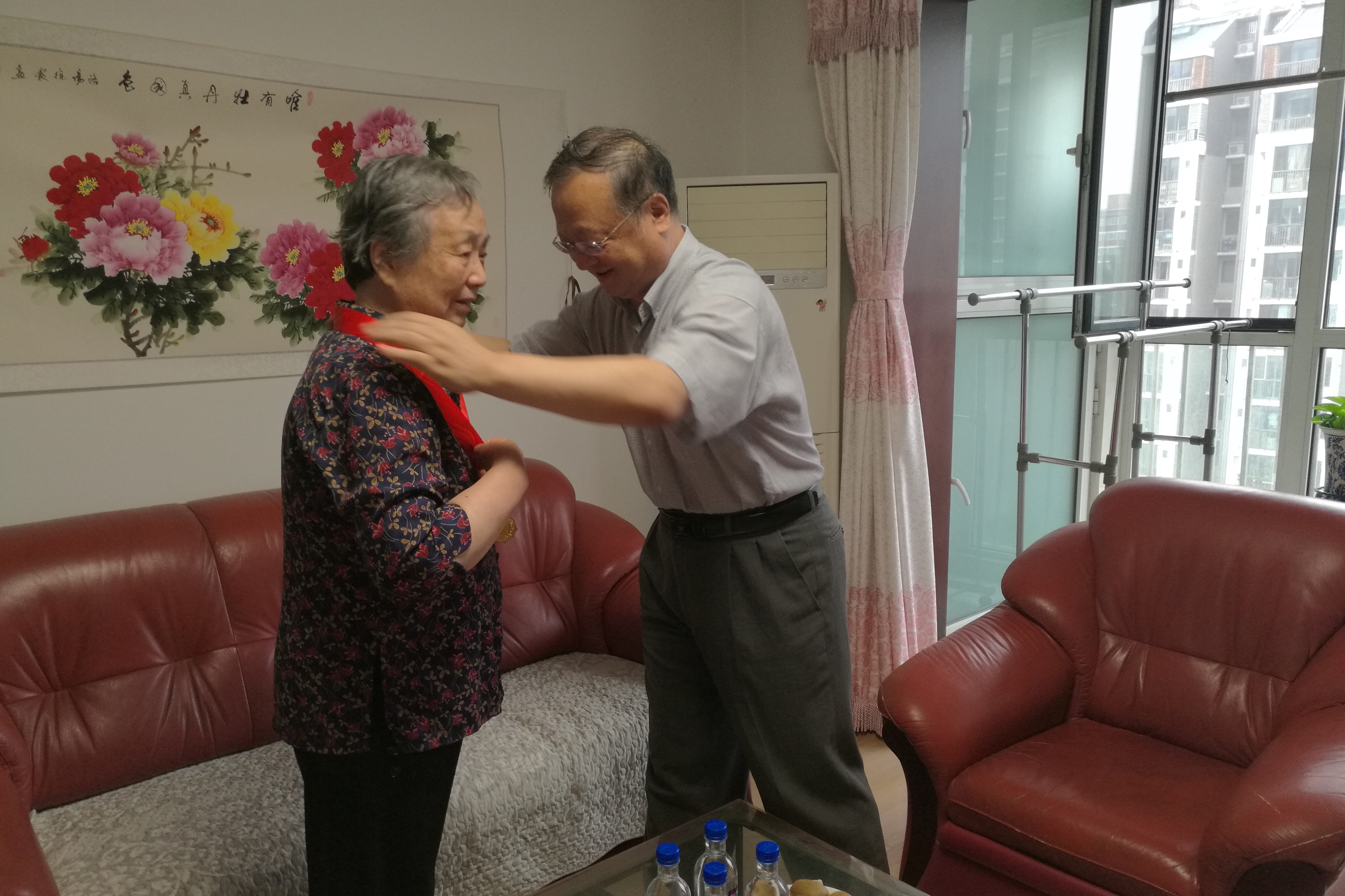 e04dd71b4f3d4605bb9b9d6642df1f41.jpg e04dd71b4f3d4605bb9b9d6642df1f41.jpg