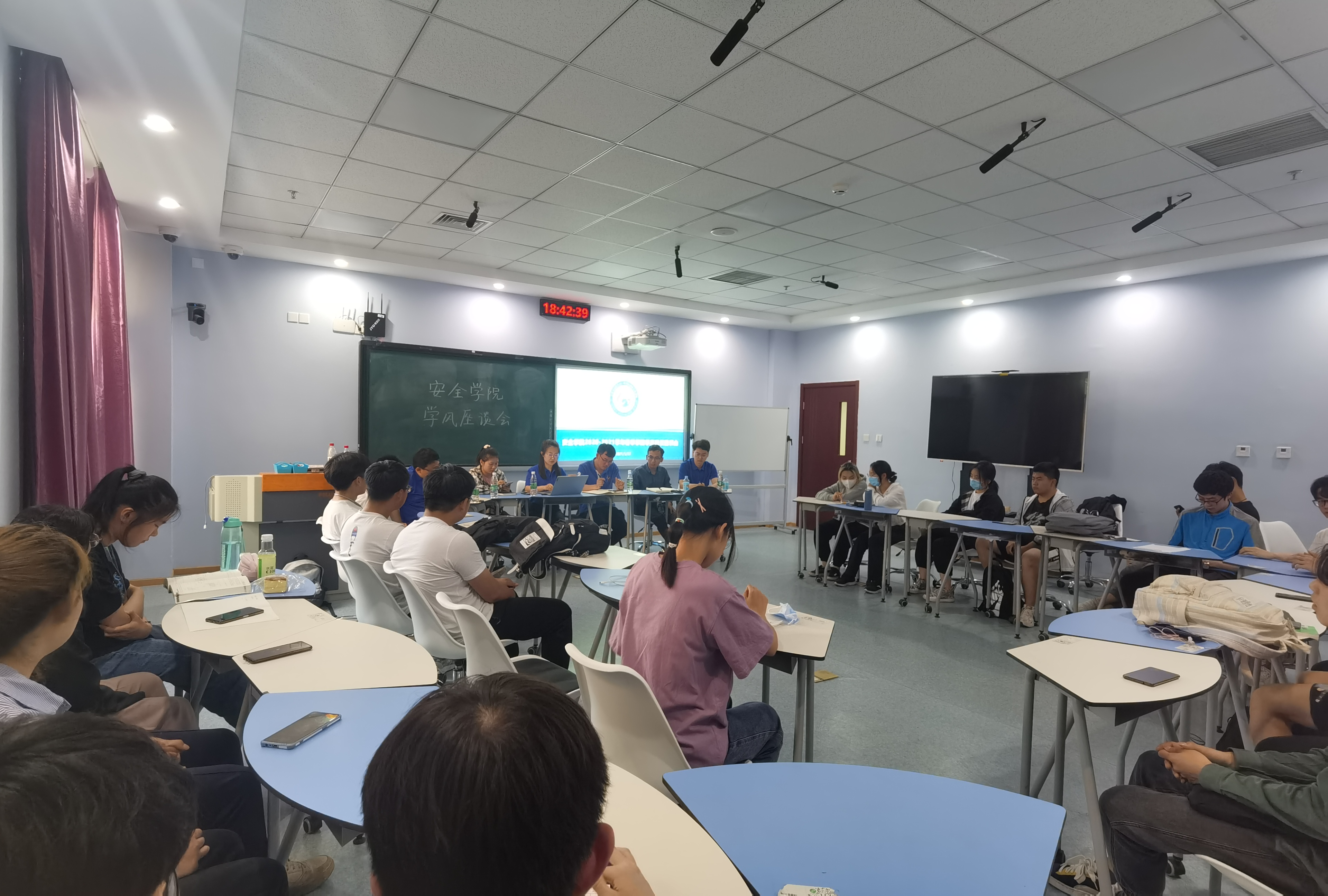 046ec99fbf7642608144be1f0b6cb0b9.jpg 046ec99fbf7642608144be1f0b6cb0b9.jpg